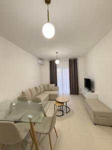 Gretas apartment 2