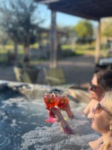 Blue Grass Ranch - MobilHome YUCCA & JACUZZI
