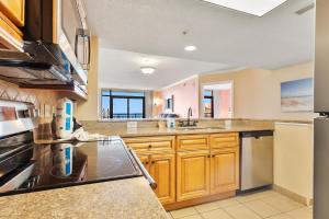 Vacation Time at Ocean Reef Resort by Wavecrest Beach Vacations