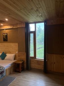The Nomads Haven 4 Rooms Cottage in Old Manali