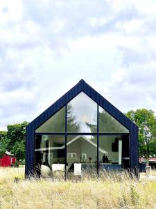 Nyt og hyggeligt sommerhus ved Remmerstrand
