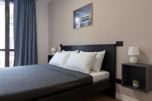 GOLD & PLATINUM Garibaldi Executive