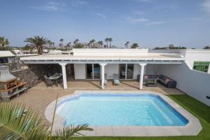 Villa Santana by Villa Plus