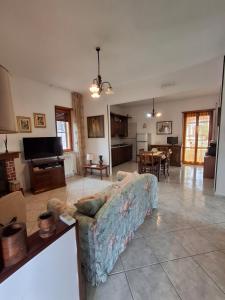 Villa Gianna - Elegante dimora con giardino - Tra le Terme di Suio e il mare di Gaeta
