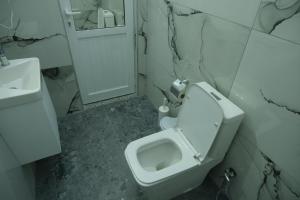 Agalliu Guest House