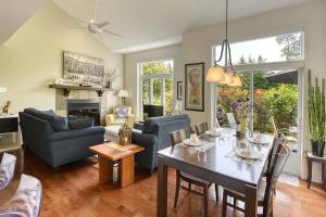 NEW! Cozy Condo on Golf w Fire Pit & Scenic Views