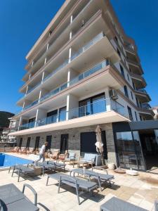 Becici residance pool and sauna