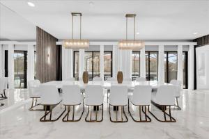 10 Bedrooms 9 Bathrooms Paradiso Grande 5845HS