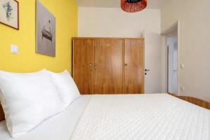 Dafni Local Style, 1 Min from Main Beach
