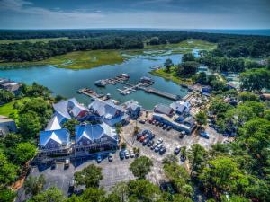 1890 Beachside Tennis