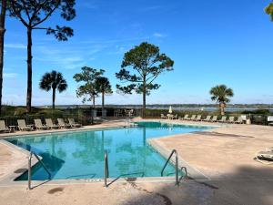 1890 Beachside Tennis