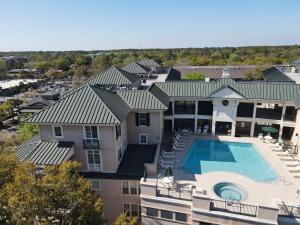 205 North Shore Place