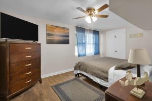 Nifty and Thrifty Nook 3bd 1ba Central Save Money Family Friendly
