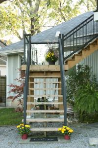 Sunset Suites in Niagara Wine Country