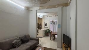 Beautiful apartment with patio Centrally located in a 20th century building