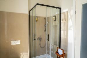 The Wave Seafront Apartment Vis