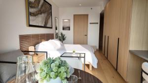 Luxurious University Tower Master Suite on Reforma with Pool, Gym & Amazing Views