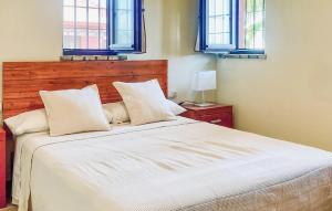 Amazing Home In Chiclana De La Fronter