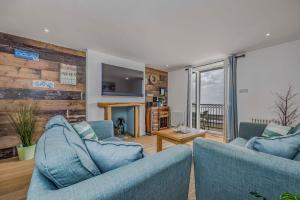 Tasteful, Seafront Family Flat - Pass the Keys