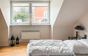 Pet Friendly Apartment In Blåvand With Wifi