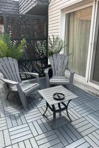 Rosemont Oasis 1BR 2BA near Metro