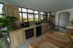 Casa Guaduales casa campestre privada con piscina en Quimbaya