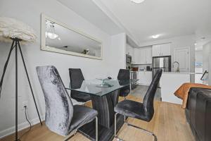 Modern Spacious 3BR Home with Free Parking and Wi-Fi