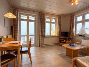Gaestehaus-Gorch-Fock-Wohnung-4-mit-direktem-Meerblick