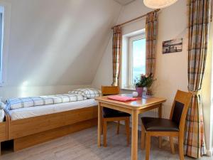 Gaestehaus-Gorch-Fock-Wohnung-5-mit-direktem-Meerblick