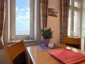 Gaestehaus-Gorch-Fock-Wohnung-5-mit-direktem-Meerblick
