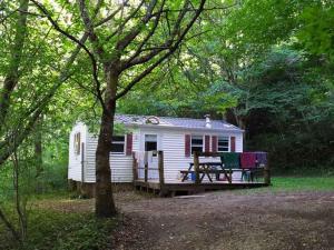 Mobil-home pour 4 personnes avec terrasse - API-1-52-2210