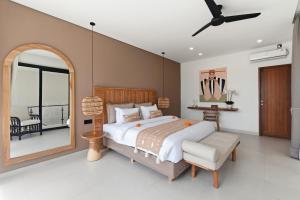 Berawa 2BR Villa with Pool & Master Bath Tub