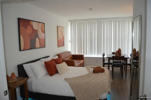 Premium Suites with Pool & GYM & Jakuuzi