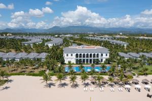 Meliá Vinpearl Cam Ranh Beach Resort