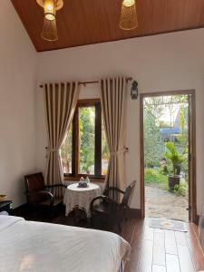 Pine Garden Homestay - Nhà trong vườn