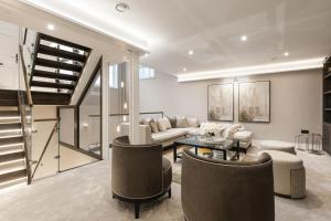 Luxurious 4-Bed Knightsbridge Home Near Harrods