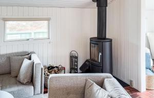 Gorgeous Home In Blåvand With Wifi