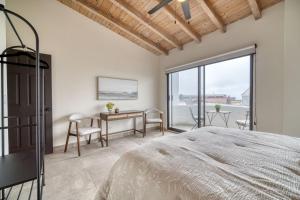 Raquel Ocean view family and friends house 12ppl