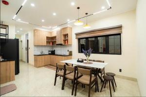 Hotel & Apartment Cong Phung