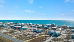 The Ona - Gulf Shores Walk to Beach, Heated Pool, Pets OK