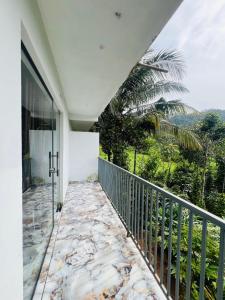Silvermist Premium Villa Munnar