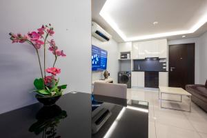 C-View 1 Boutique