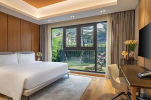 Hilton Quang Hanh Onsen Resort