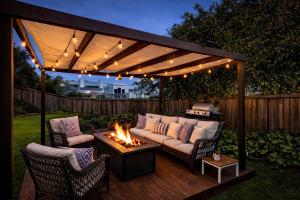 CasaViva Pacifica - 2BR Sleeps 10 with Firepit, BBQ & Shared Yard, Kids Zone - Walk to Hillcrest Fun, Near Zoo, Balboa Park & Beaches