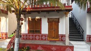 kumudapuram ethnic village resort