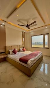 HOTEL RR Grand