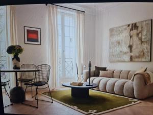 Un bel appartement au style typiquement français