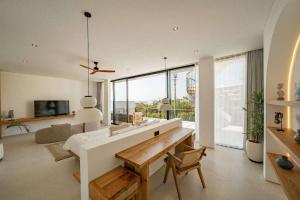 3BR Bingin Villa-Ocean View & Sunset Rooftop B3