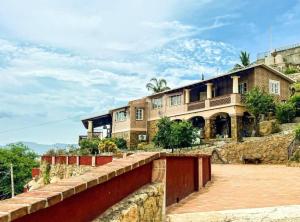 Las Playas house Awesome views, pool and comfort