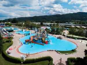 AlpeAdriaBooker Mobile Homes With Terme Čatež Tickets